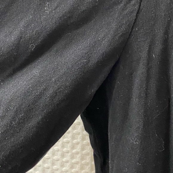 NWOT L&G Long Sleeve Pocket Tee - Picture 6 of 6